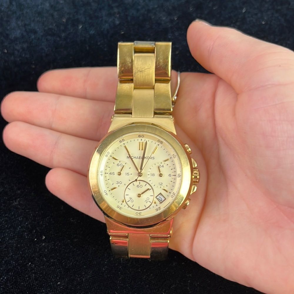 Michael Kors Gold Chronograph Watch - Picture 4 of 9